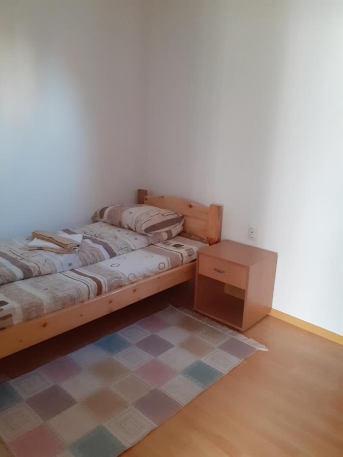 Apartmani Momcilo ชาเบลียค ภายนอก รูปภาพ