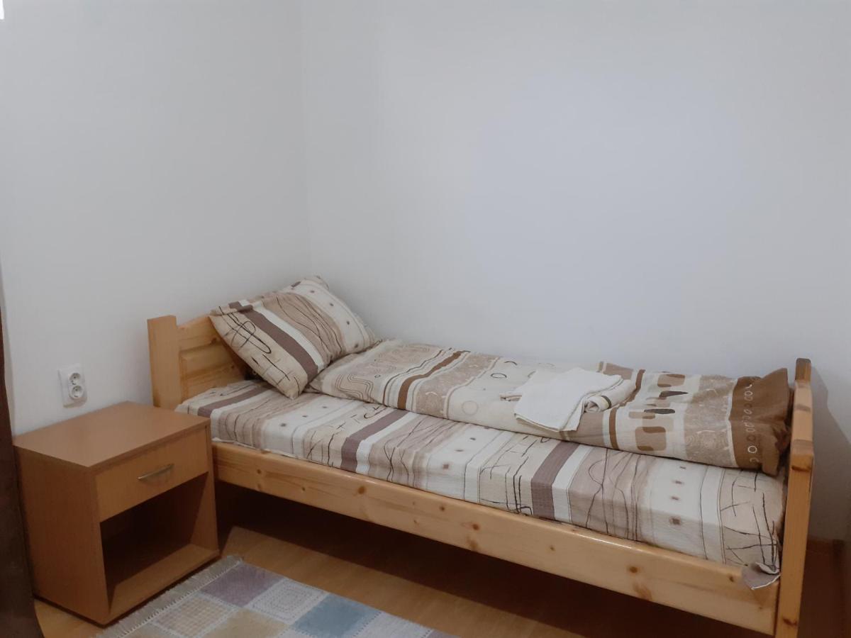 Apartmani Momcilo ชาเบลียค ภายนอก รูปภาพ