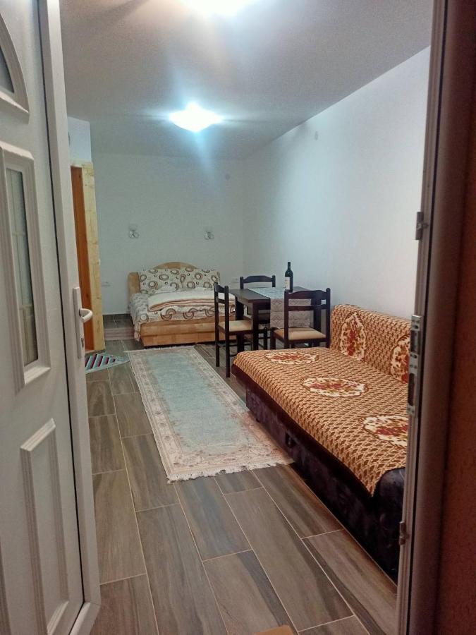 Apartmani Momcilo ชาเบลียค ภายนอก รูปภาพ