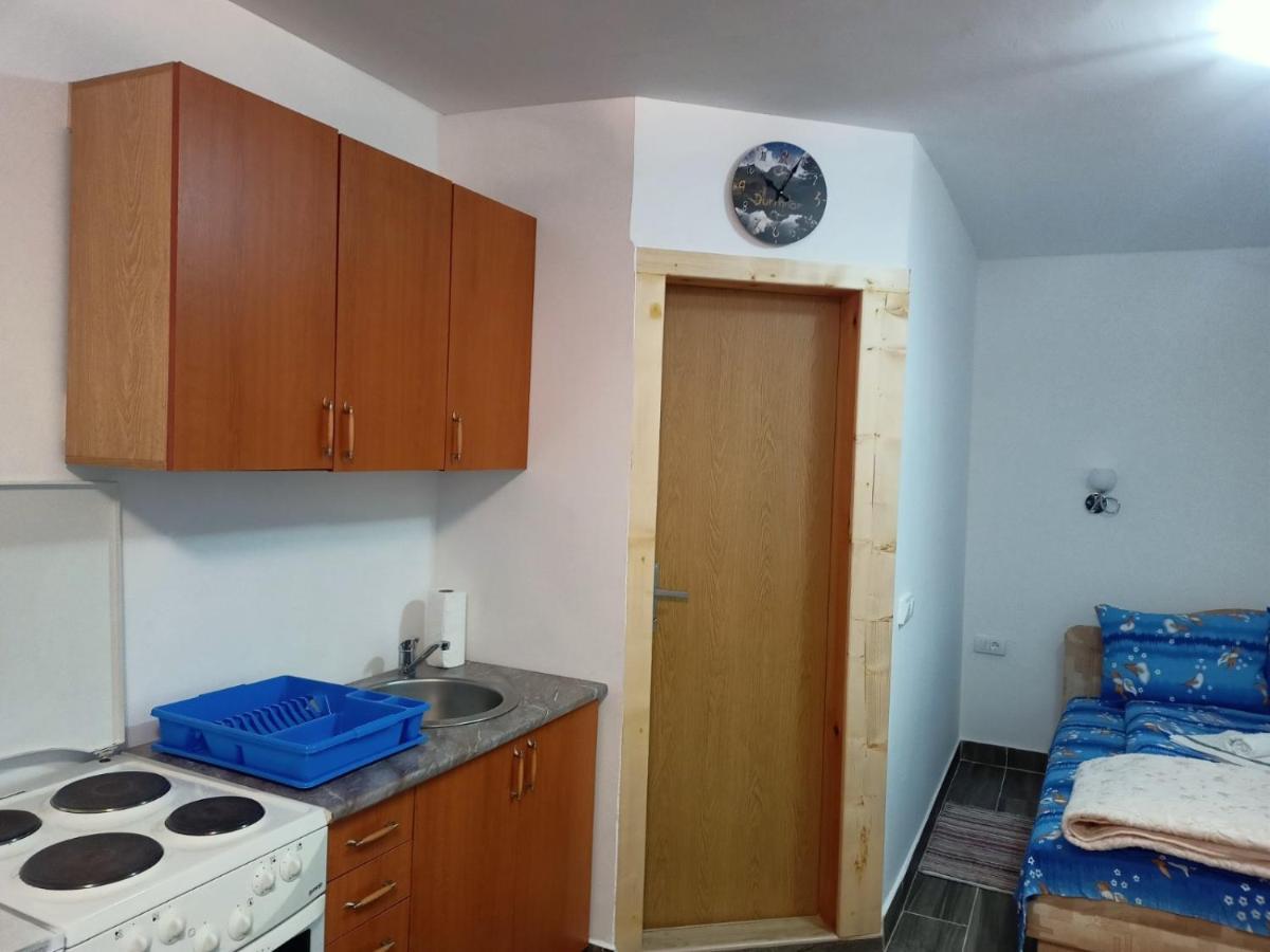 Apartmani Momcilo ชาเบลียค ภายนอก รูปภาพ