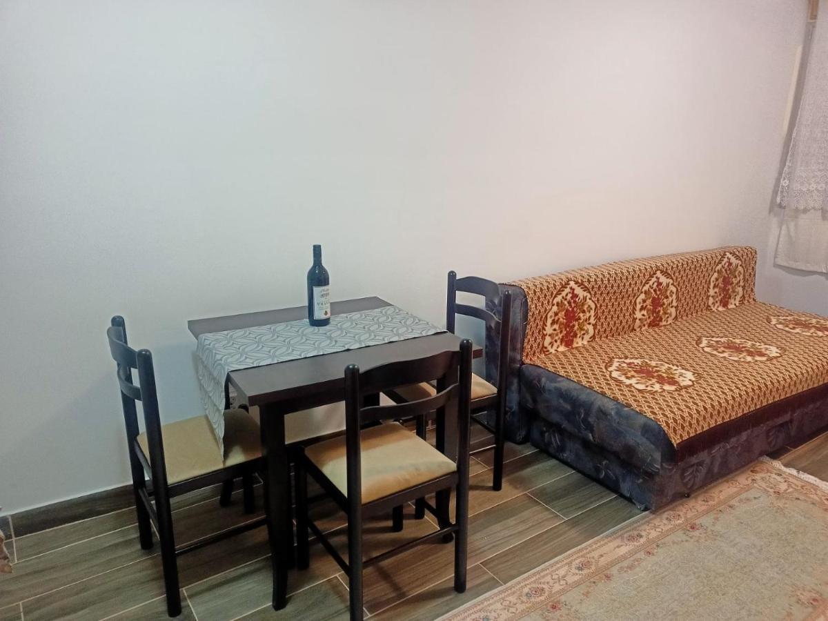 Apartmani Momcilo ชาเบลียค ภายนอก รูปภาพ