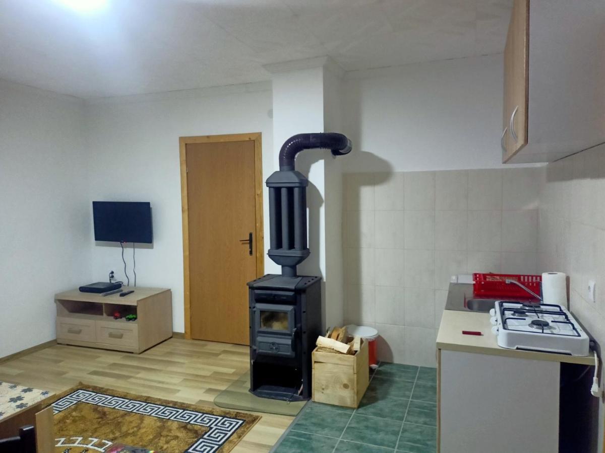 Apartmani Momcilo ชาเบลียค ภายนอก รูปภาพ