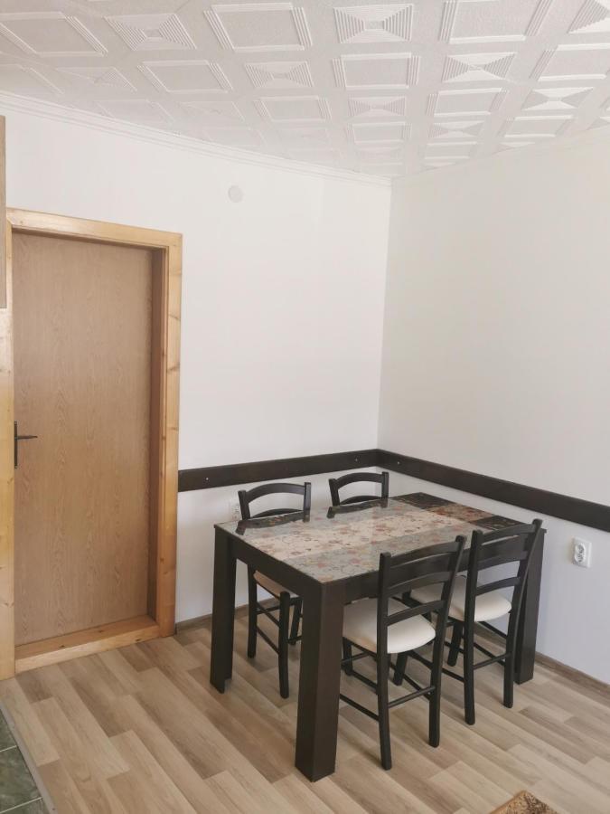 Apartmani Momcilo ชาเบลียค ภายนอก รูปภาพ